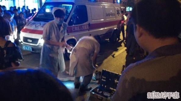 公交车被多人伦 H，目击者惊呆！事件背后隐藏的真相与社会反响引发热议