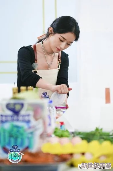 小舞吃了胖子的牛奶，竟然引发了一场网络热议与美食挑战！